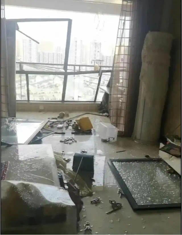 江西南昌强对流天气致4死10余人伤 警方调查建筑质量